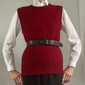 🇬🇧  Bordeaux Wool Sweater Vest, 80s Trendmark brand; size M (belt not included)